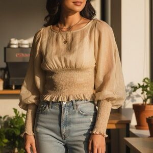 VORANIDA  Smocked Top